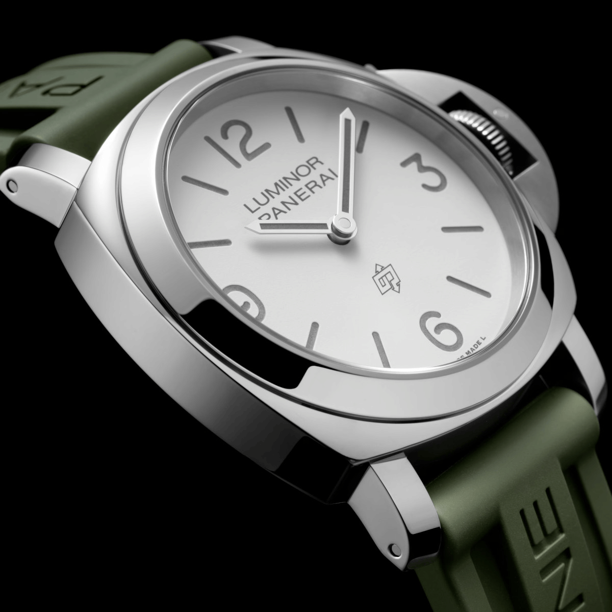 Panerai Luminor Base Logo Produktbild main 1