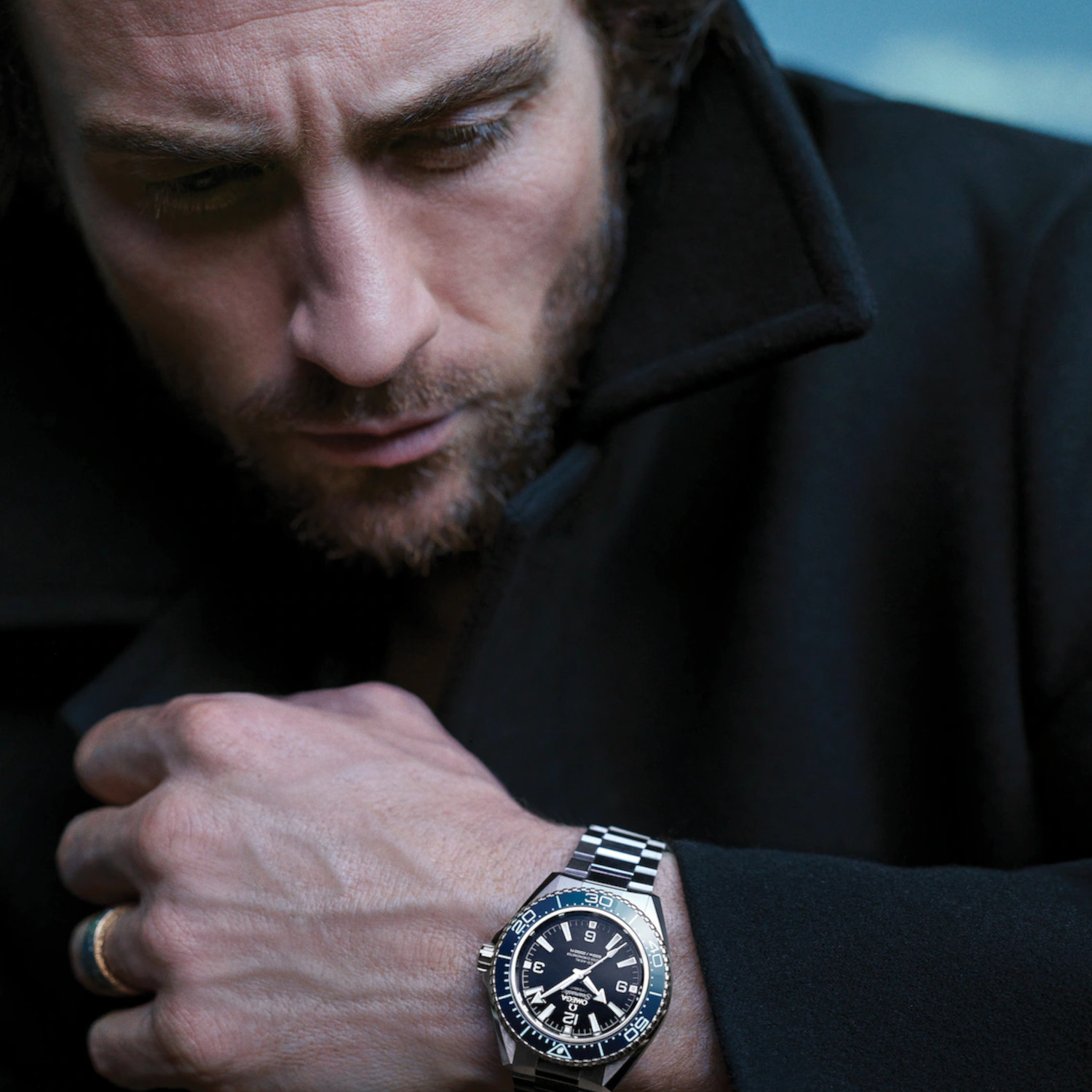 OMEGA Planet Ocean 600M Produktbild main 4