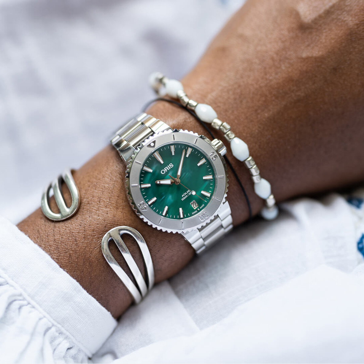 Oris Aquis Date 36.5 Produktbild main 1